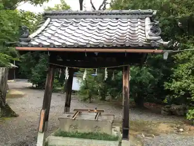 新屋坐天照御魂神社の手水舎