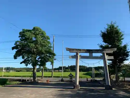 八幡神社の鳥居