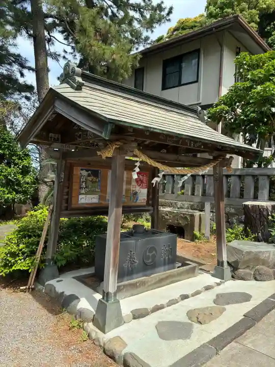 貴船神社の{uncategorized: "未分類", other: "その他", undefined: "問題あり", building: "その他建物", grave: "お墓", sacred_gate: "鳥居", guardian: "狛犬", statue: "像", buddha: "仏像", history: "歴史", nature: "自然", garden: "庭園", animal: "動物", pagoda: "塔", temizu: "手水舎", mountain_gate: "山門・神門", sanctuary: "本殿・本堂", subordinate: "末社・摂社", art: "芸術", scenery: "景色", jizo: "地蔵", ema: "絵馬", goshuin: "御朱印", omikuji: "おみくじ", items: "授与品その他", amulet: "お守り", goshuincho: "御朱印帳", eats: "食事", festival: "お祭り", votive_dance: "神楽", shichigosan: "七五三参", wedding: "結婚式", experience: "体験その他", initially: "初詣", around: "周辺", anti_infection: "感染症対策"}