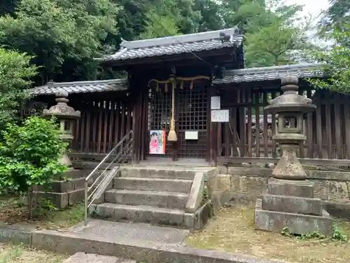 蝉丸神社の本殿