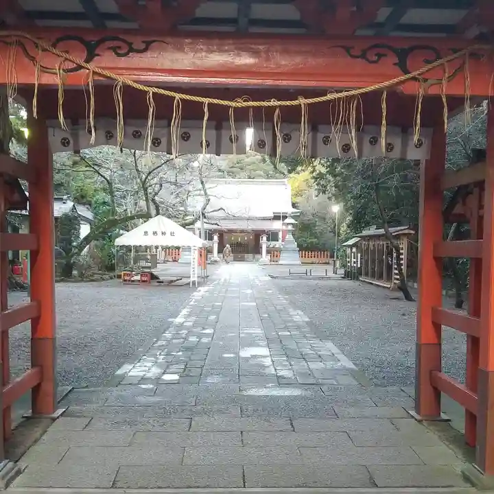 息栖神社の山門・神門