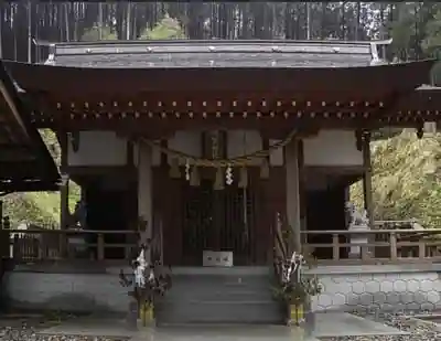 伴野神社の本殿