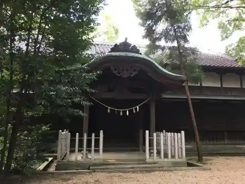 明治川神社の本殿