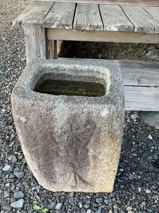 延寿寺観音堂の手水舎