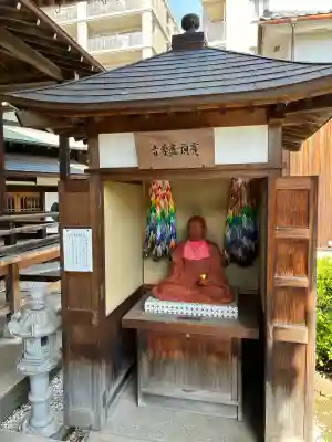 根岸山大聖院覺王寺の{uncategorized: "未分類", other: "その他", undefined: "問題あり", building: "その他建物", grave: "お墓", sacred_gate: "鳥居", guardian: "狛犬", statue: "像", buddha: "仏像", history: "歴史", nature: "自然", garden: "庭園", animal: "動物", pagoda: "塔", temizu: "手水舎", mountain_gate: "山門・神門", sanctuary: "本殿・本堂", subordinate: "末社・摂社", art: "芸術", scenery: "景色", jizo: "地蔵", ema: "絵馬", goshuin: "御朱印", omikuji: "おみくじ", items: "授与品その他", amulet: "お守り", goshuincho: "御朱印帳", eats: "食事", festival: "お祭り", votive_dance: "神楽", shichigosan: "七五三参", wedding: "結婚式", experience: "体験その他", initially: "初詣", around: "周辺", anti_infection: "感染症対策"}