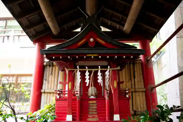 子安神社の末社・摂社