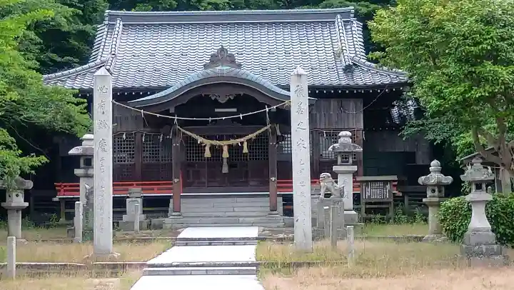 厳島神社の{uncategorized: "未分類", other: "その他", undefined: "問題あり", building: "その他建物", grave: "お墓", sacred_gate: "鳥居", guardian: "狛犬", statue: "像", buddha: "仏像", history: "歴史", nature: "自然", garden: "庭園", animal: "動物", pagoda: "塔", temizu: "手水舎", mountain_gate: "山門・神門", sanctuary: "本殿・本堂", subordinate: "末社・摂社", art: "芸術", scenery: "景色", jizo: "地蔵", ema: "絵馬", goshuin: "御朱印", omikuji: "おみくじ", items: "授与品その他", amulet: "お守り", goshuincho: "御朱印帳", eats: "食事", festival: "お祭り", votive_dance: "神楽", shichigosan: "七五三参", wedding: "結婚式", experience: "体験その他", initially: "初詣", around: "周辺", anti_infection: "感染症対策"}