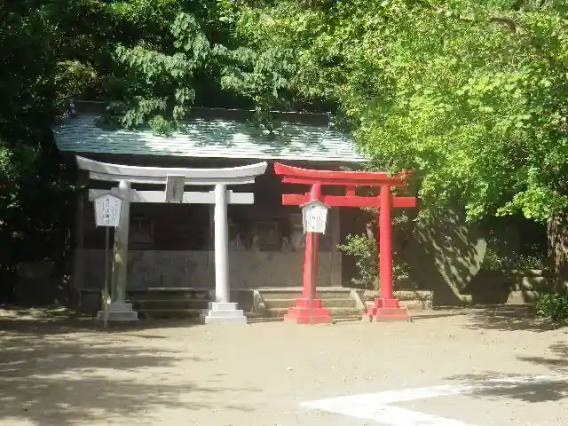 小動神社の末社・摂社