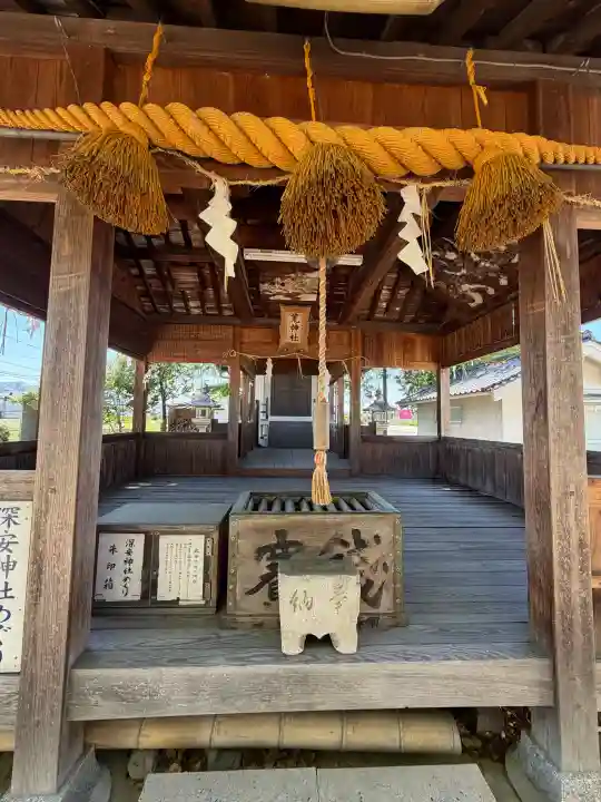 十三軒屋荒神社の{uncategorized: "未分類", other: "その他", undefined: "問題あり", building: "その他建物", grave: "お墓", sacred_gate: "鳥居", guardian: "狛犬", statue: "像", buddha: "仏像", history: "歴史", nature: "自然", garden: "庭園", animal: "動物", pagoda: "塔", temizu: "手水舎", mountain_gate: "山門・神門", sanctuary: "本殿・本堂", subordinate: "末社・摂社", art: "芸術", scenery: "景色", jizo: "地蔵", ema: "絵馬", goshuin: "御朱印", omikuji: "おみくじ", items: "授与品その他", amulet: "お守り", goshuincho: "御朱印帳", eats: "食事", festival: "お祭り", votive_dance: "神楽", shichigosan: "七五三参", wedding: "結婚式", experience: "体験その他", initially: "初詣", around: "周辺", anti_infection: "感染症対策"}