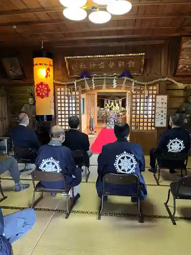 飯部磐座神社の本殿