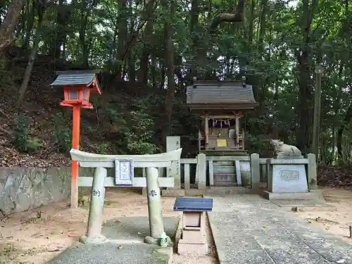 鴨部神社の末社・摂社