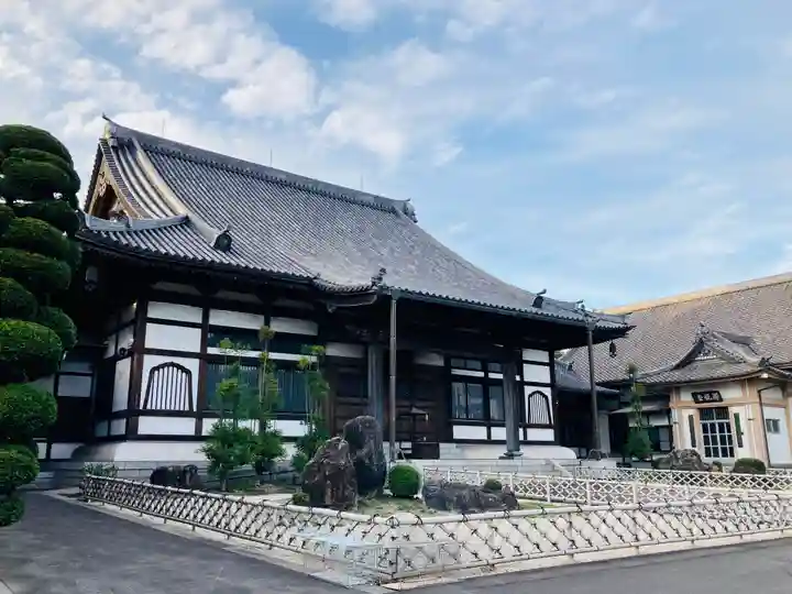 法憧山 普済寺の本殿・本堂