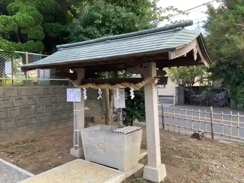 諏訪神社の手水舎