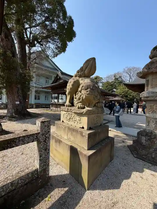 松江神社の{uncategorized: "未分類", other: "その他", undefined: "問題あり", building: "その他建物", grave: "お墓", sacred_gate: "鳥居", guardian: "狛犬", statue: "像", buddha: "仏像", history: "歴史", nature: "自然", garden: "庭園", animal: "動物", pagoda: "塔", temizu: "手水舎", mountain_gate: "山門・神門", sanctuary: "本殿・本堂", subordinate: "末社・摂社", art: "芸術", scenery: "景色", jizo: "地蔵", ema: "絵馬", goshuin: "御朱印", omikuji: "おみくじ", items: "授与品その他", amulet: "お守り", goshuincho: "御朱印帳", eats: "食事", festival: "お祭り", votive_dance: "神楽", shichigosan: "七五三参", wedding: "結婚式", experience: "体験その他", initially: "初詣", around: "周辺", anti_infection: "感染症対策"}