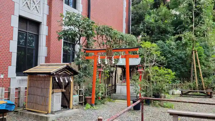 三田春日神社の末社・摂社