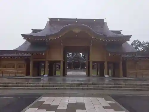 新潟縣護國神社の山門