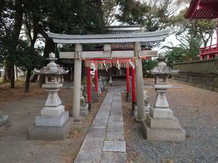 美濃輪稲荷神社の末社・摂社