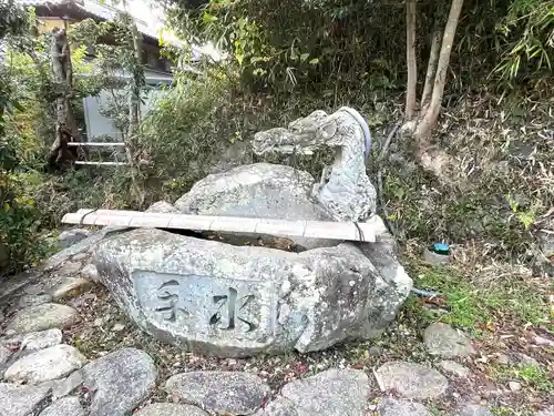 吉田神社の像