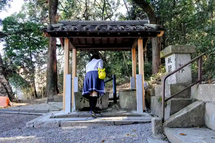 小丹神社の手水舎