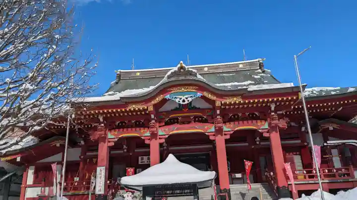 成田山札幌別院新栄寺の本殿・本堂