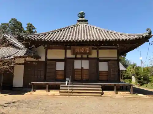 真楽寺の本殿