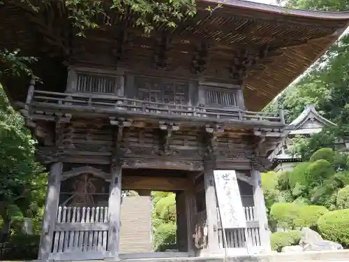 等覚院の山門・神門