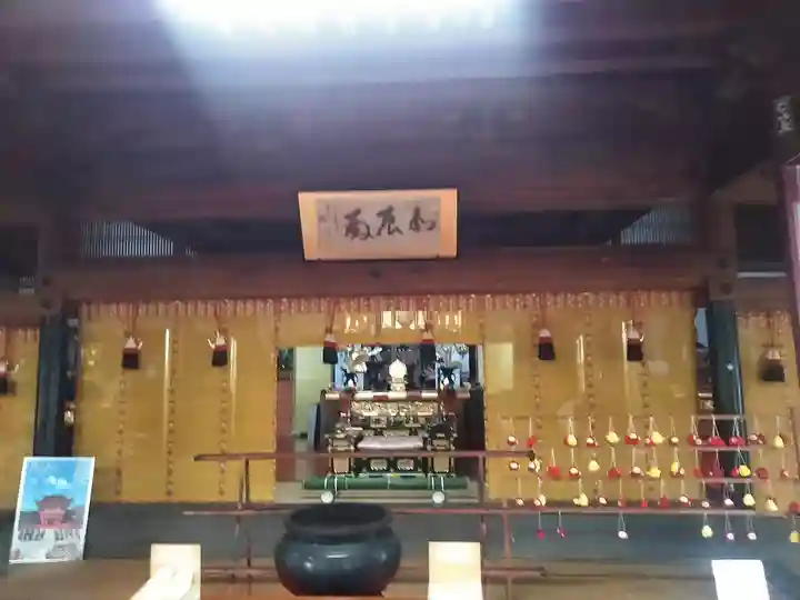 願成就寺の本殿・本堂