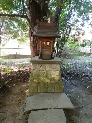 菅谷神社の{uncategorized: "未分類", other: "その他", undefined: "問題あり", building: "その他建物", grave: "お墓", sacred_gate: "鳥居", guardian: "狛犬", statue: "像", buddha: "仏像", history: "歴史", nature: "自然", garden: "庭園", animal: "動物", pagoda: "塔", temizu: "手水舎", mountain_gate: "山門・神門", sanctuary: "本殿・本堂", subordinate: "末社・摂社", art: "芸術", scenery: "景色", jizo: "地蔵", ema: "絵馬", goshuin: "御朱印", omikuji: "おみくじ", items: "授与品その他", amulet: "お守り", goshuincho: "御朱印帳", eats: "食事", festival: "お祭り", votive_dance: "神楽", shichigosan: "七五三参", wedding: "結婚式", experience: "体験その他", initially: "初詣", around: "周辺", anti_infection: "感染症対策"}