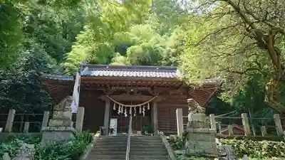 高尾山麓氷川神社の本殿・本堂