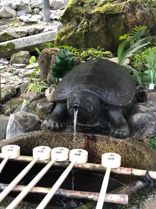 松尾大社の手水舎