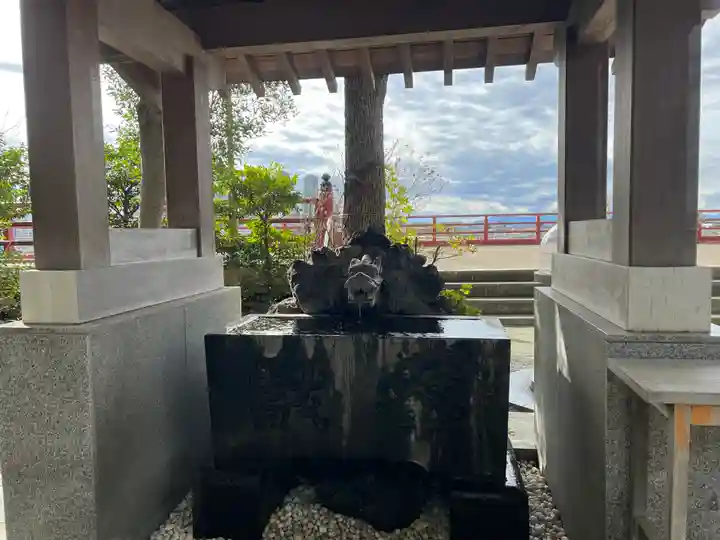 多摩川浅間神社の手水舎
