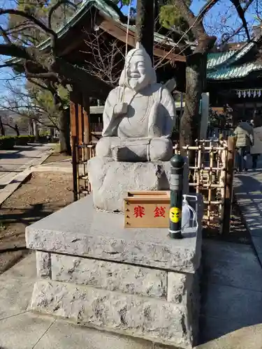 荏原神社の像