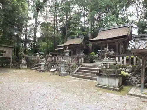 融神社の本殿・本堂