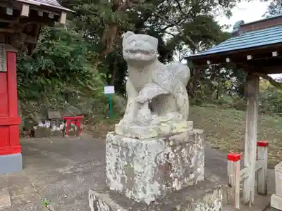稲荷神社の狛犬