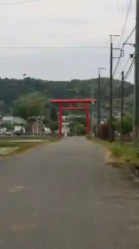 諏訪神社の鳥居