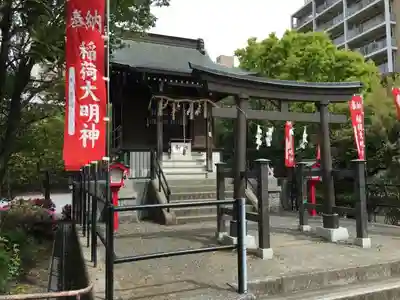 鶴ヶ峰稲荷神社の本殿・本堂