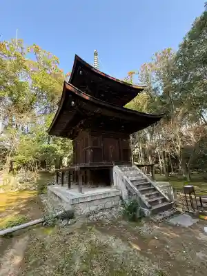 慈眼院の{uncategorized: "未分類", other: "その他", undefined: "問題あり", building: "その他建物", grave: "お墓", sacred_gate: "鳥居", guardian: "狛犬", statue: "像", buddha: "仏像", history: "歴史", nature: "自然", garden: "庭園", animal: "動物", pagoda: "塔", temizu: "手水舎", mountain_gate: "山門・神門", sanctuary: "本殿・本堂", subordinate: "末社・摂社", art: "芸術", scenery: "景色", jizo: "地蔵", ema: "絵馬", goshuin: "御朱印", omikuji: "おみくじ", items: "授与品その他", amulet: "お守り", goshuincho: "御朱印帳", eats: "食事", festival: "お祭り", votive_dance: "神楽", shichigosan: "七五三参", wedding: "結婚式", experience: "体験その他", initially: "初詣", around: "周辺", anti_infection: "感染症対策"}