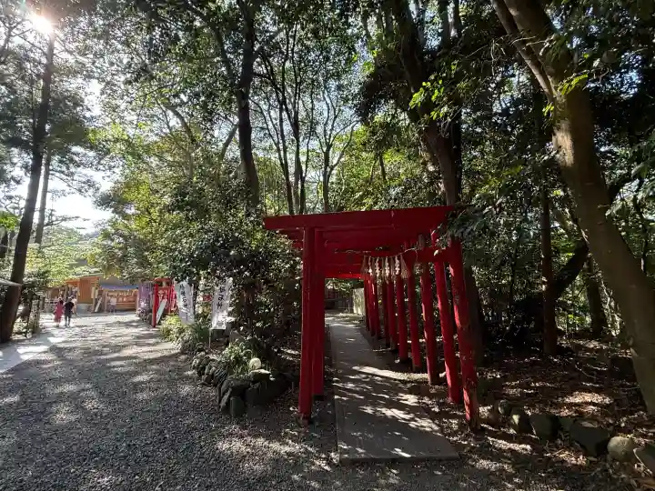 神明神社(石神さん)の{uncategorized: "未分類", other: "その他", undefined: "問題あり", building: "その他建物", grave: "お墓", sacred_gate: "鳥居", guardian: "狛犬", statue: "像", buddha: "仏像", history: "歴史", nature: "自然", garden: "庭園", animal: "動物", pagoda: "塔", temizu: "手水舎", mountain_gate: "山門・神門", sanctuary: "本殿・本堂", subordinate: "末社・摂社", art: "芸術", scenery: "景色", jizo: "地蔵", ema: "絵馬", goshuin: "御朱印", omikuji: "おみくじ", items: "授与品その他", amulet: "お守り", goshuincho: "御朱印帳", eats: "食事", festival: "お祭り", votive_dance: "神楽", shichigosan: "七五三参", wedding: "結婚式", experience: "体験その他", initially: "初詣", around: "周辺", anti_infection: "感染症対策"}