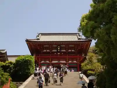 鶴岡八幡宮の山門・神門