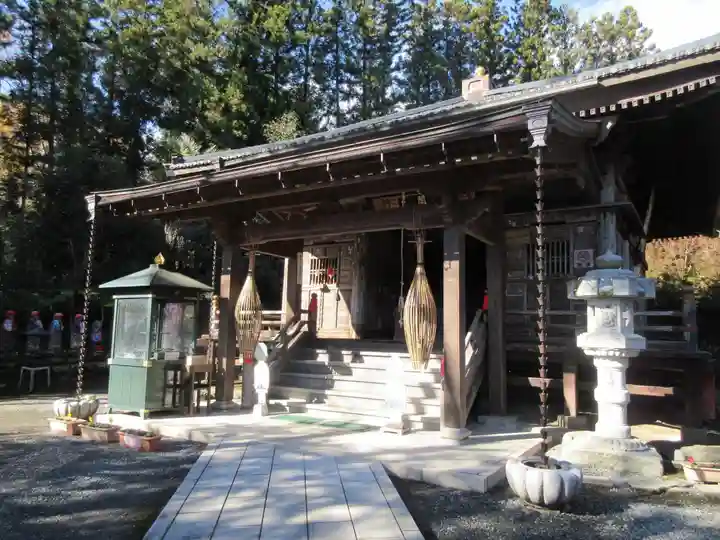 法泉寺の本殿・本堂