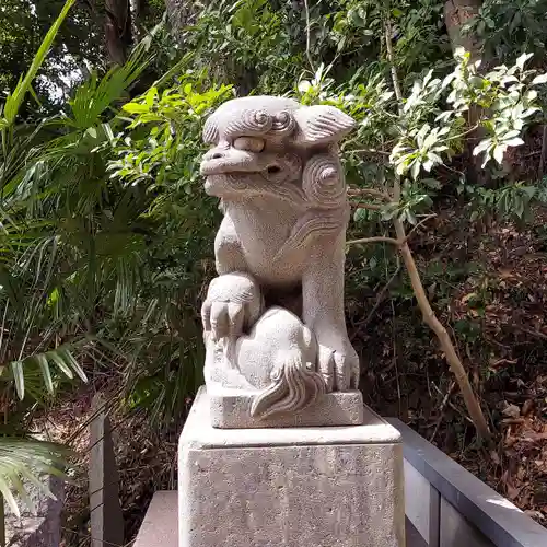 白旗神社の狛犬