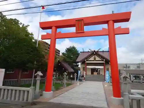 新川皇大神社の鳥居