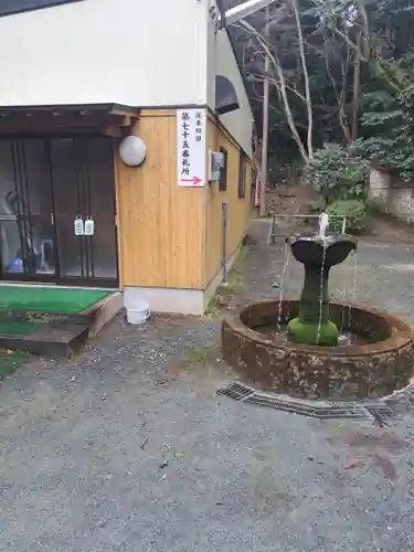 紅葉ヶ滝薬師堂(福岡県)