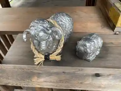 羊神社の狛犬
