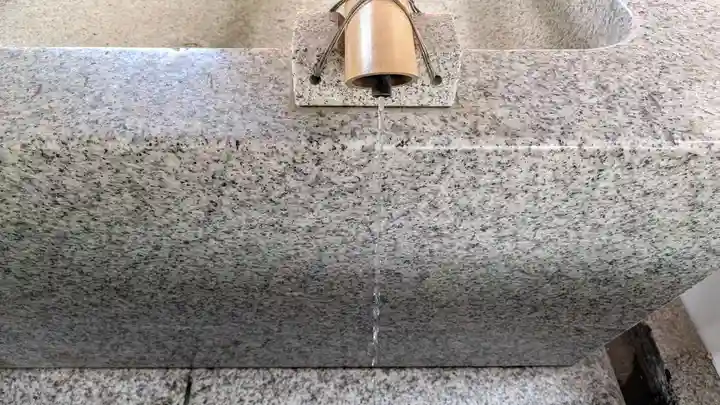 三吉神社の手水舎