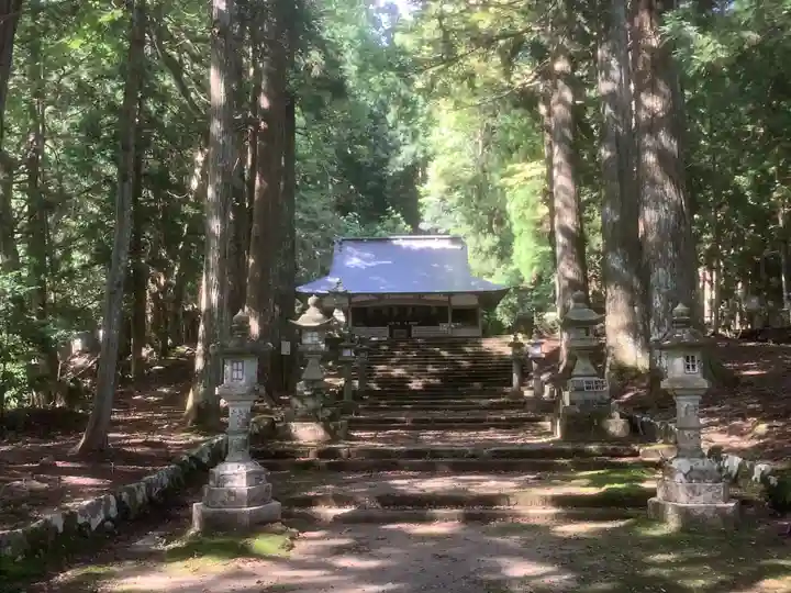 明建神社の本殿・本堂