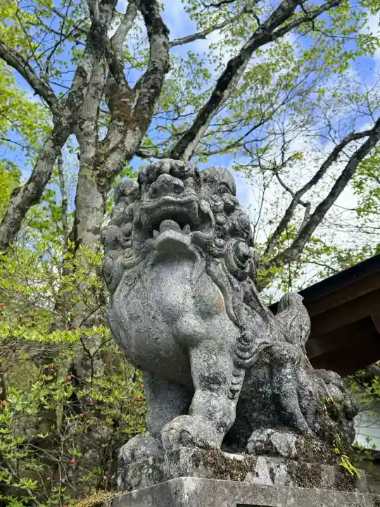 熊野皇大神社の{uncategorized: "未分類", other: "その他", undefined: "問題あり", building: "その他建物", grave: "お墓", sacred_gate: "鳥居", guardian: "狛犬", statue: "像", buddha: "仏像", history: "歴史", nature: "自然", garden: "庭園", animal: "動物", pagoda: "塔", temizu: "手水舎", mountain_gate: "山門・神門", sanctuary: "本殿・本堂", subordinate: "末社・摂社", art: "芸術", scenery: "景色", jizo: "地蔵", ema: "絵馬", goshuin: "御朱印", omikuji: "おみくじ", items: "授与品その他", amulet: "お守り", goshuincho: "御朱印帳", eats: "食事", festival: "お祭り", votive_dance: "神楽", shichigosan: "七五三参", wedding: "結婚式", experience: "体験その他", initially: "初詣", around: "周辺", anti_infection: "感染症対策"}