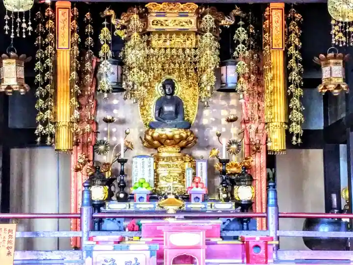 八事山 興正寺の本殿・本堂