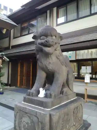 芝大神宮の狛犬