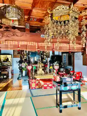 慈光寺(雨乞い不動尊)の{uncategorized: "未分類", other: "その他", undefined: "問題あり", building: "その他建物", grave: "お墓", sacred_gate: "鳥居", guardian: "狛犬", statue: "像", buddha: "仏像", history: "歴史", nature: "自然", garden: "庭園", animal: "動物", pagoda: "塔", temizu: "手水舎", mountain_gate: "山門・神門", sanctuary: "本殿・本堂", subordinate: "末社・摂社", art: "芸術", scenery: "景色", jizo: "地蔵", ema: "絵馬", goshuin: "御朱印", omikuji: "おみくじ", items: "授与品その他", amulet: "お守り", goshuincho: "御朱印帳", eats: "食事", festival: "お祭り", votive_dance: "神楽", shichigosan: "七五三参", wedding: "結婚式", experience: "体験その他", initially: "初詣", around: "周辺", anti_infection: "感染症対策"}